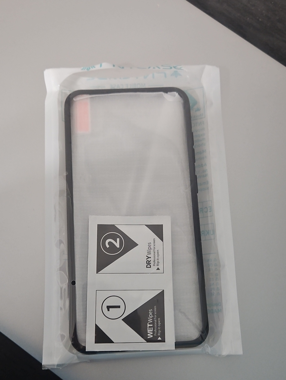 Samsung S25FE Case And Screen Protector  with Installation Wipes.
